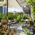 Mondrian Suites Berlin am Checkpoint Charlie